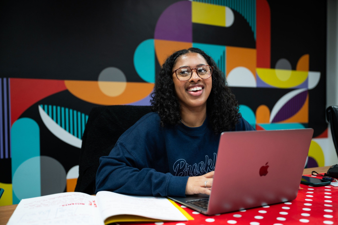 Buckinghamshire New University (Pinewood Studios)