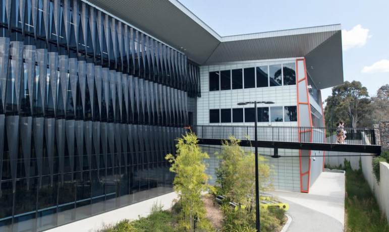 Deakin University (Geelong Waurn Ponds)