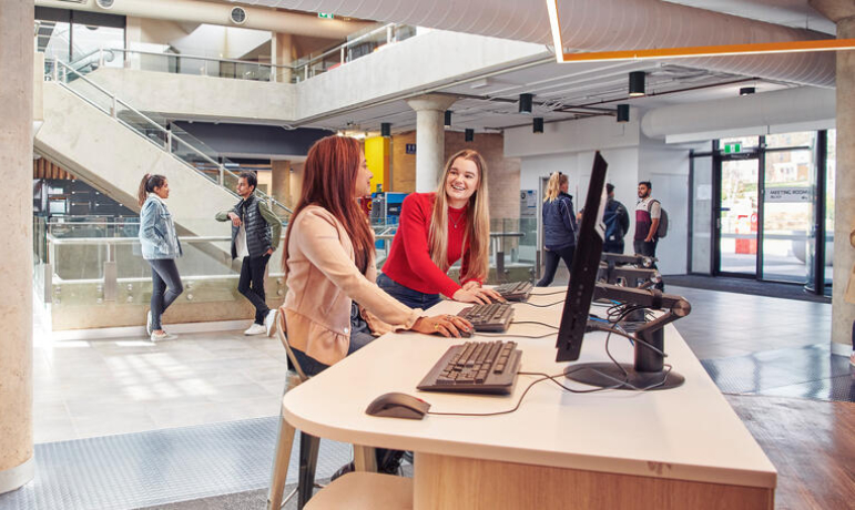 Deakin University (Geelong Waurn Ponds)