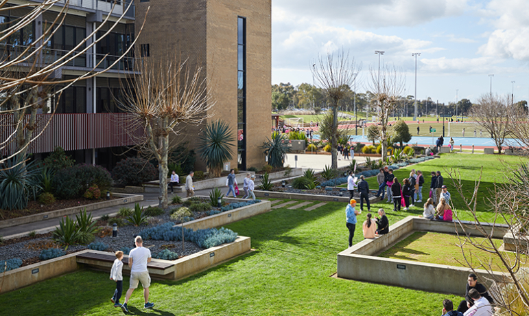 Deakin University (Geelong Waurn Ponds)