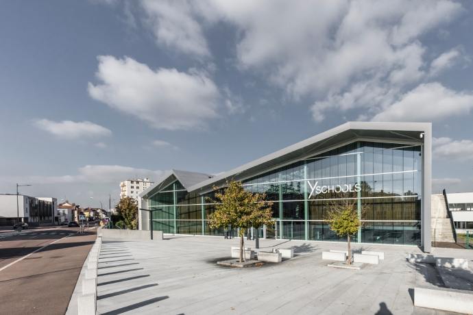 Ecole Superieure De Tourisme (Y SCHOOLS)