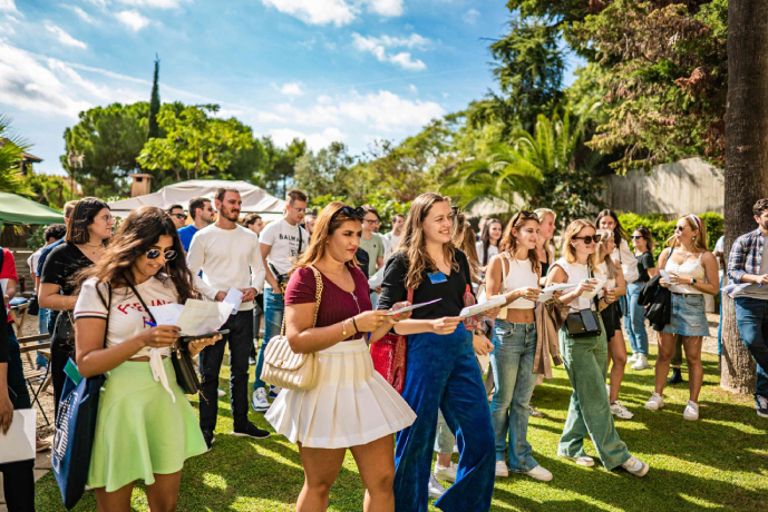 ESEI International Business School