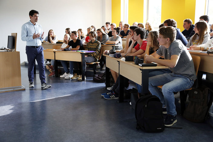 Essca School Of Management (angers) - Programs, Tuition Fees