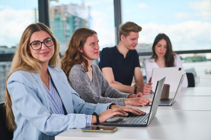 Kuhne Logistics University