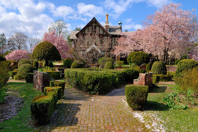 LIU Post (Long Island University)