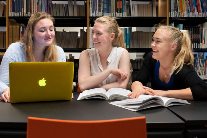 University College Absalon