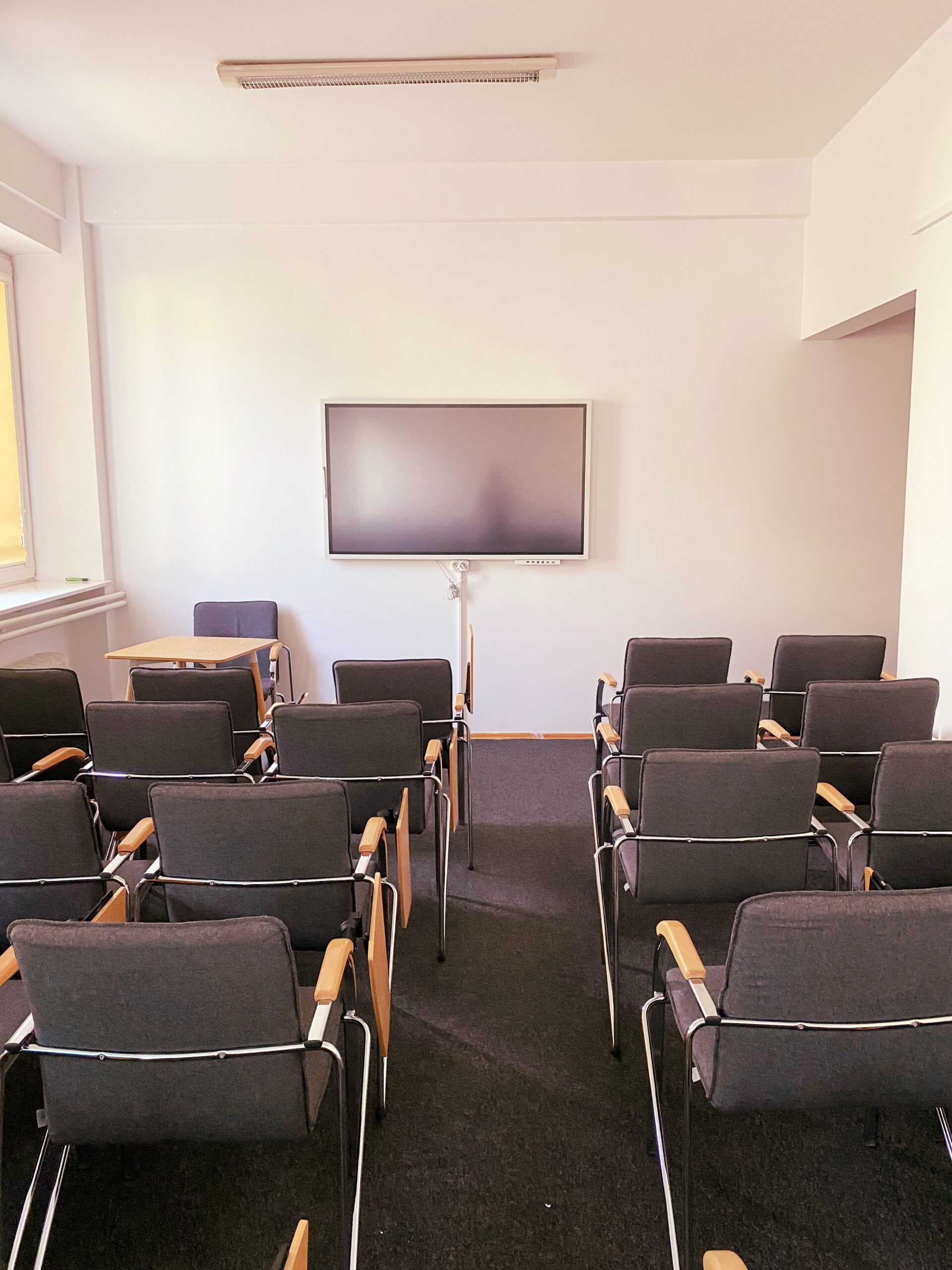 Warsaw University of Economics (WUE)